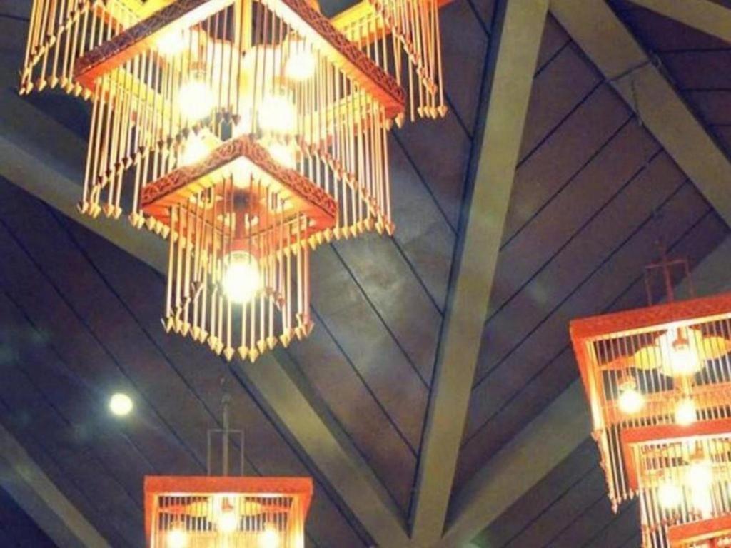 Kyriad Bumiminang Hotel Padang  Exterior foto