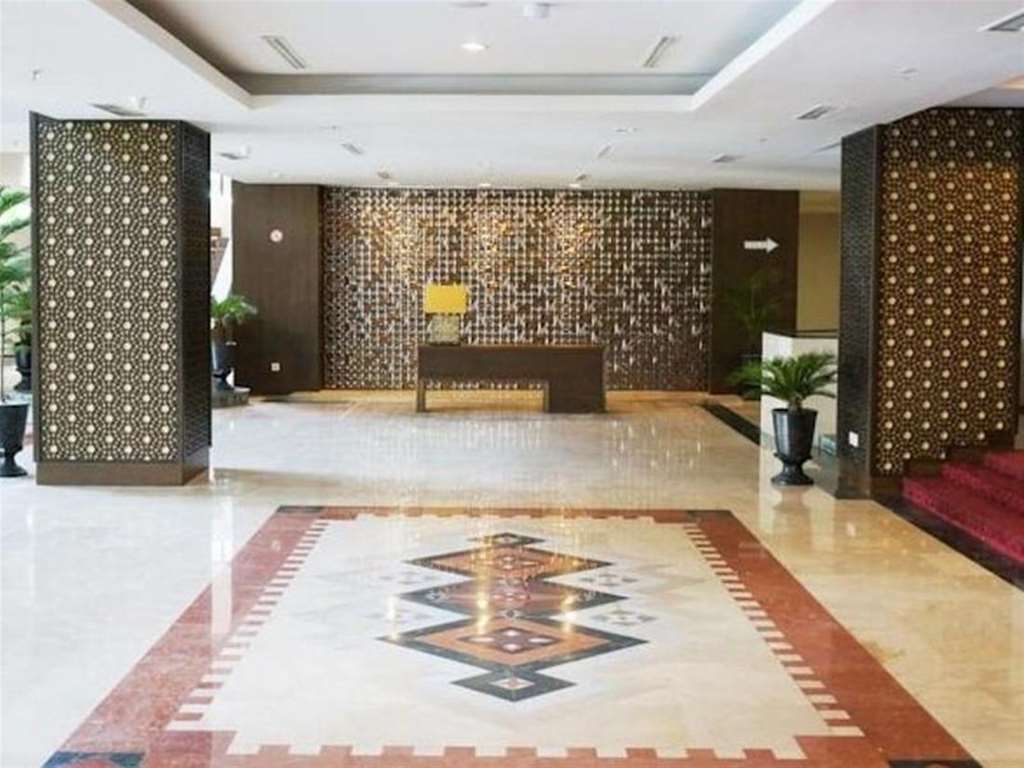 Kyriad Bumiminang Hotel Padang  Interior foto